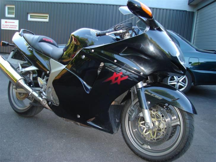 Honda CBR 1100 XX Blackbird billede 2