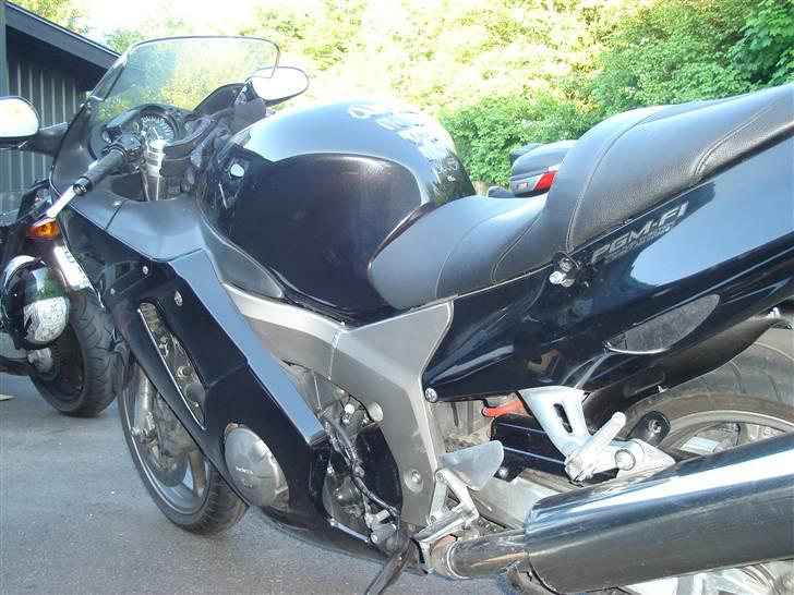 Honda CBR 1100 XX Blackbird billede 4