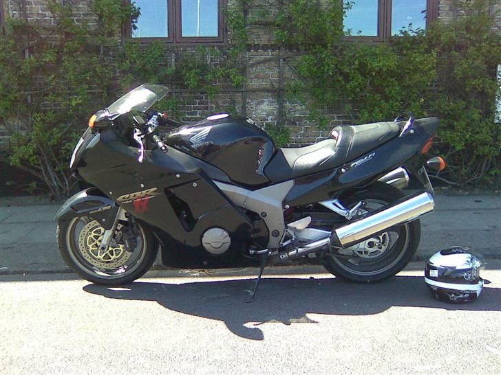 Honda CBR 1100 XX Blackbird billede 7