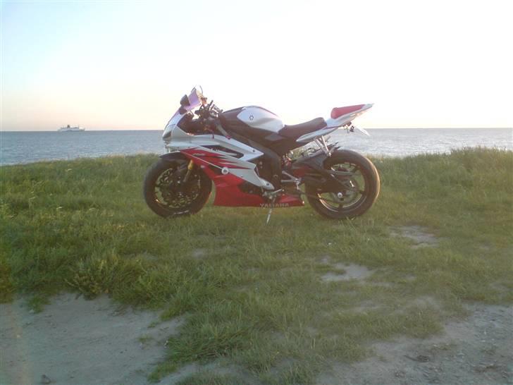 Yamaha YZF R6-R - Taget ude ved Gedser fyrtårn. :) billede 15