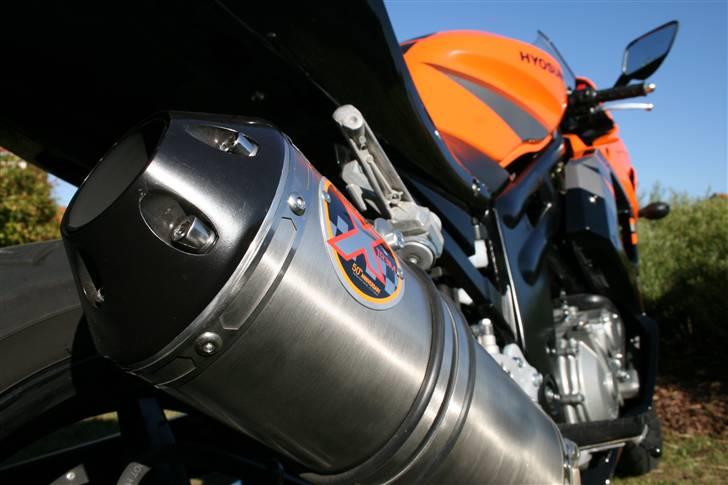 Hyosung GT650R   (SOLGT) billede 3