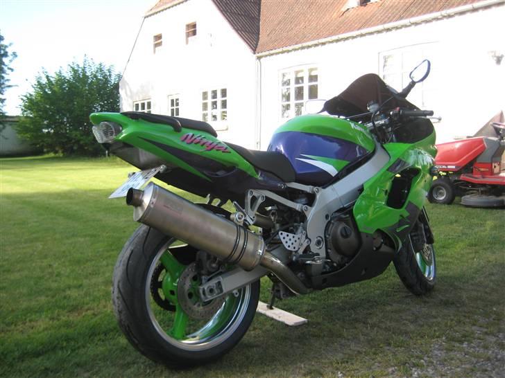 Kawasaki ZX9R billede 4