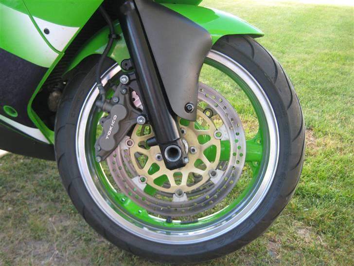 Kawasaki ZX9R billede 8
