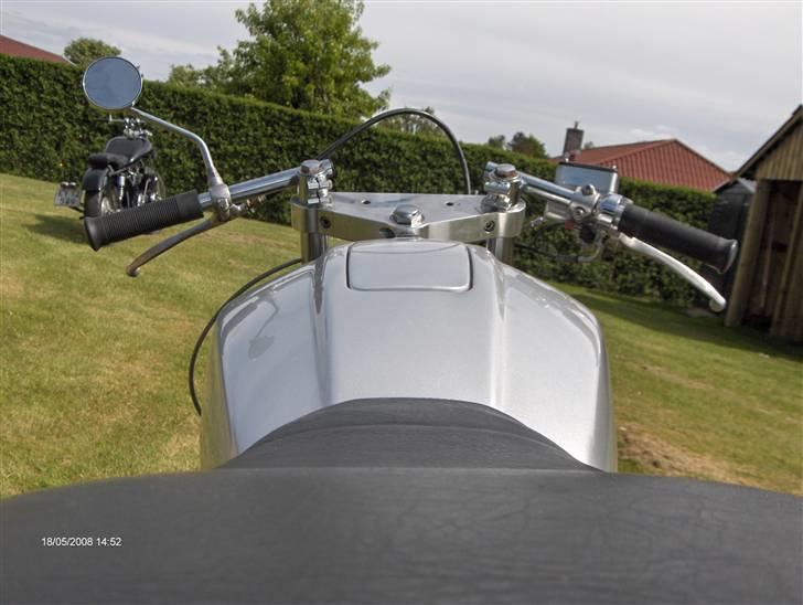 Honda cb 750 k7 billede 3