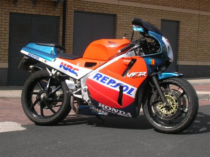 Honda VFR400R NC30 [SOLGT] billede 1