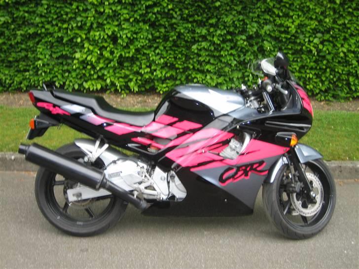 Honda CBR 600 F2 *** SOLGT *** billede 2