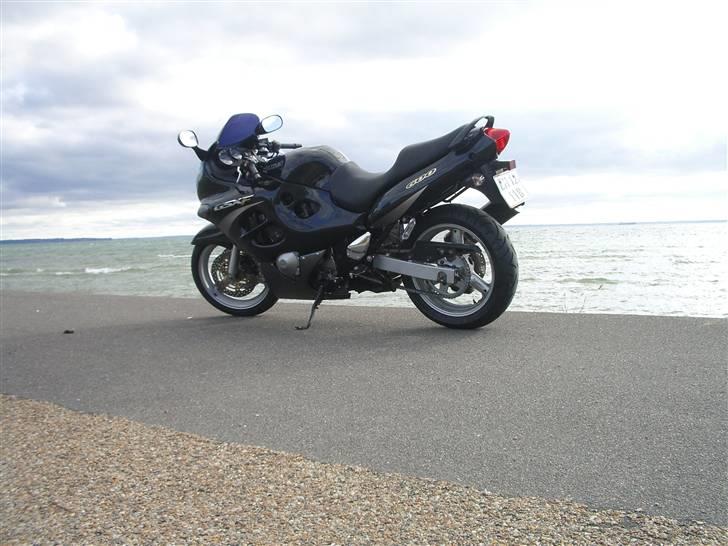 Suzuki GSX 600 F -SOLGT- - Strandvejen Rungsted billede 12