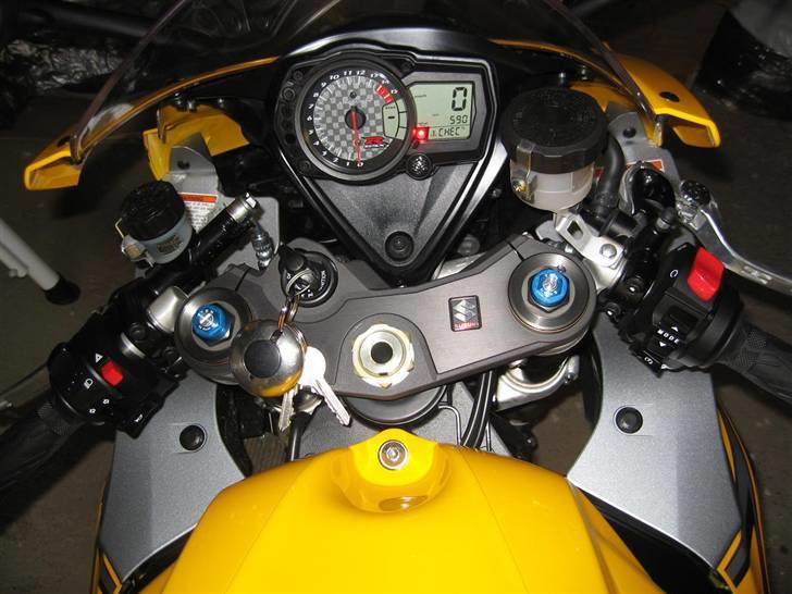 Suzuki gsxr 1000 K7 billede 15