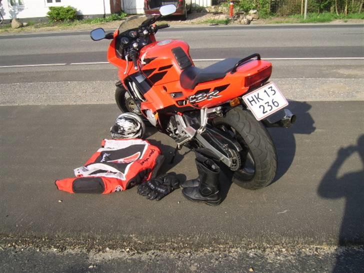 Honda CBR 600 F3 billede 2
