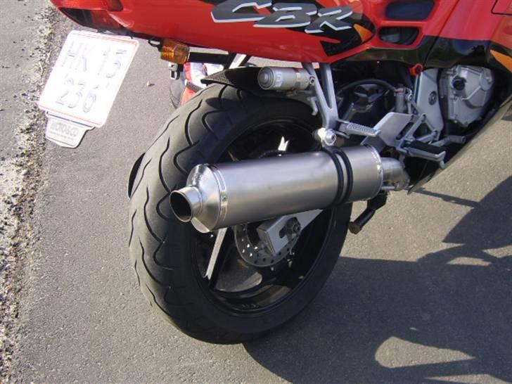 Honda CBR 600 F3 billede 3