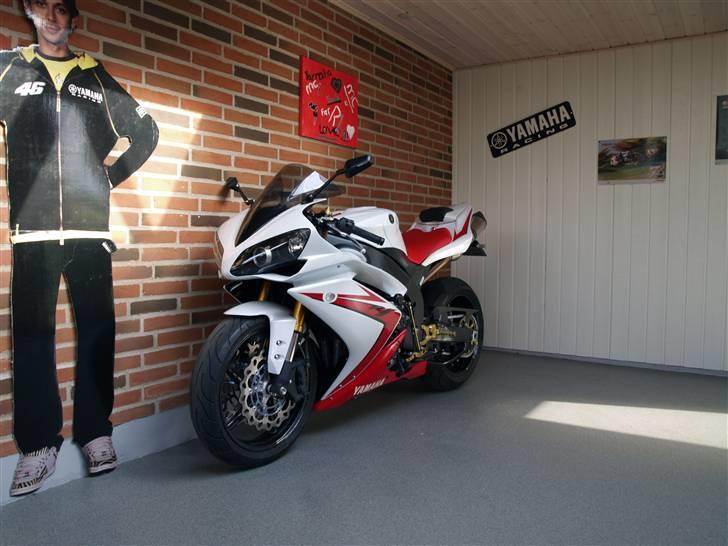 Yamaha R1 billede 3