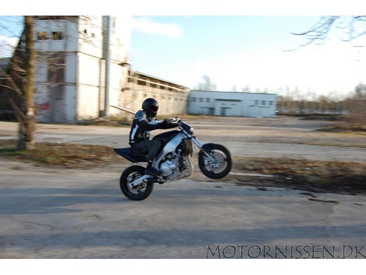 Yamaha FZR600R Streetfigther billede 1