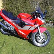 Suzuki GSX750F