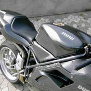 Ducati 748