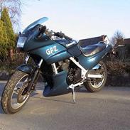 Kawasaki GPZ