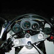 Suzuki GSX-R 400 R