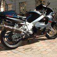 Suzuki GSX-R 750