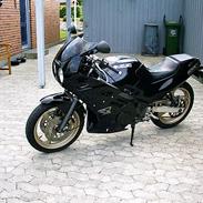 Suzuki GSX 250 R
