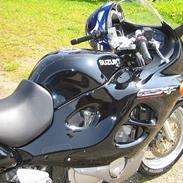 Suzuki GSX 750 F
