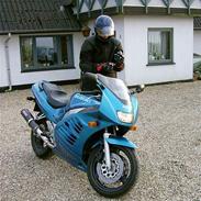Suzuki RF 600 R