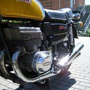 Suzuki GT 550 3-cylindret 2-takt