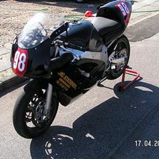 Suzuki GSX R 600