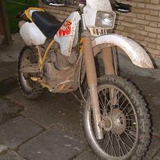 Suzuki DR350S ¤ SOLGT ¤