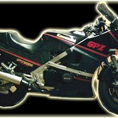 Kawasaki GPZ 600 R 