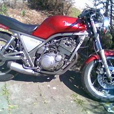 Yamaha SRX 600   (Solgt)