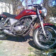 Yamaha SRX 600   (Solgt)