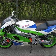 Kawasaki ZXR 750