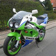 Kawasaki ZXR 750