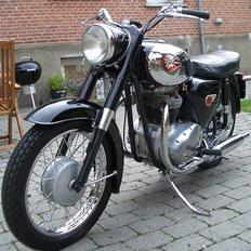 BSA A50 Star Twin (solgt)