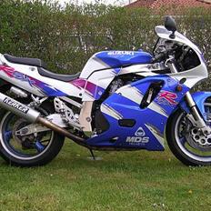 Suzuki gsxr 750