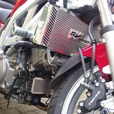Suzuki SV1000