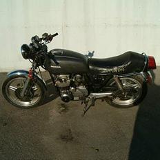 Honda cb 650 (rc03)