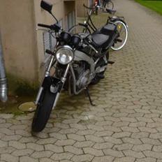 Suzuki GS 500