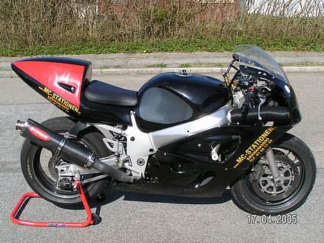 Suzuki GSX R 600 billede 1