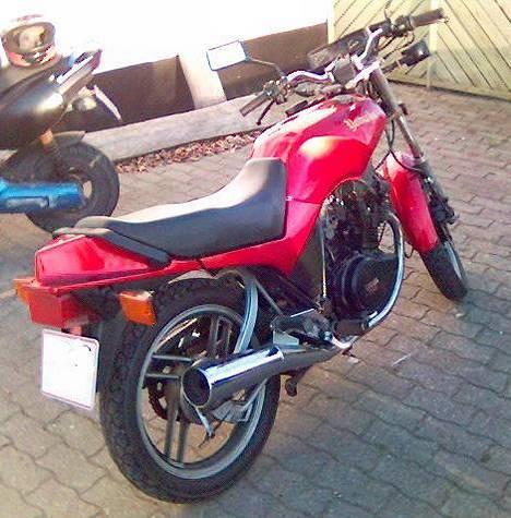 Yamaha XS400 billede 3