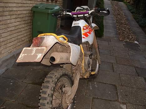 Suzuki DR350S ¤ SOLGT ¤ - endnu et billede efter, en lille tur. billede 3