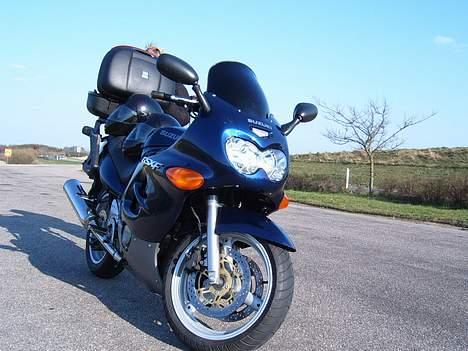 Suzuki GSX 750 F SOLGT billede 4