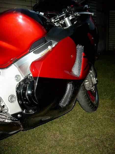 Suzuki GSX1300R Hayabusa  :Red - Gitter i kåbe sider  billede 14