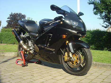 Kawasaki ZX12R billede 1