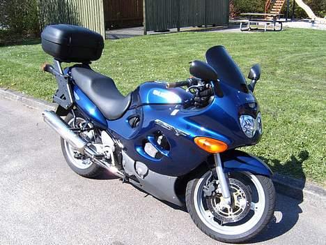 Suzuki GSX 750 F SOLGT billede 9