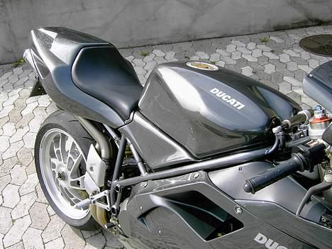 Ducati 748 billede 2