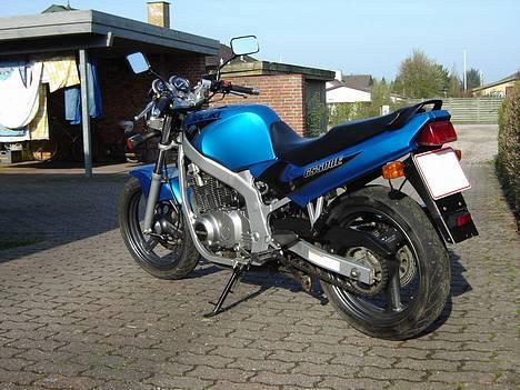 Suzuki GS 500 E *SOLGT* billede 4