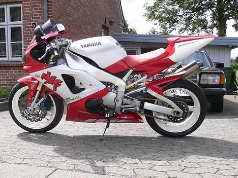 Yamaha R1  billede 15