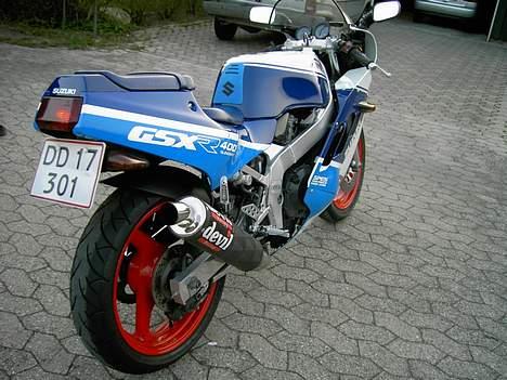Suzuki GSX-R 400 R billede 4