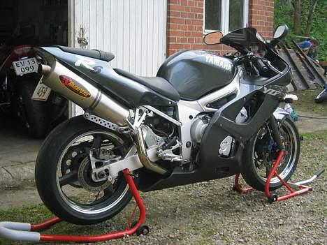 Yamaha YZF R6 billede 10