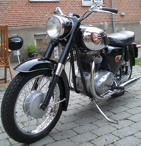 BSA A50 Star Twin (solgt) billede 1